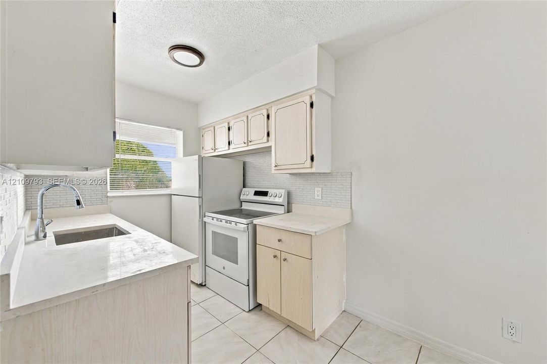 For Rent: $1,525 (1 beds, 1 baths, 0 Square Feet)