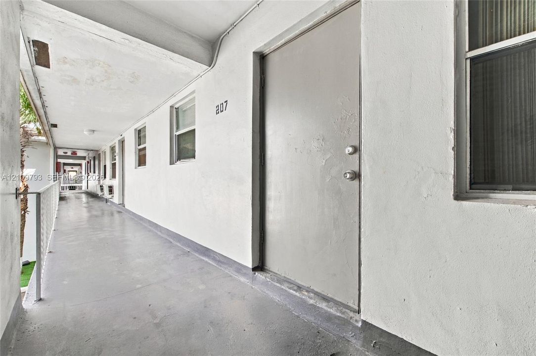 For Rent: $1,525 (1 beds, 1 baths, 0 Square Feet)