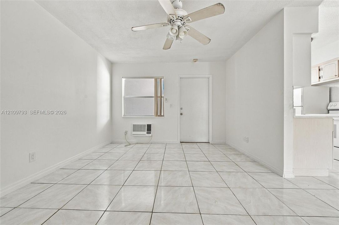 For Rent: $1,525 (1 beds, 1 baths, 0 Square Feet)
