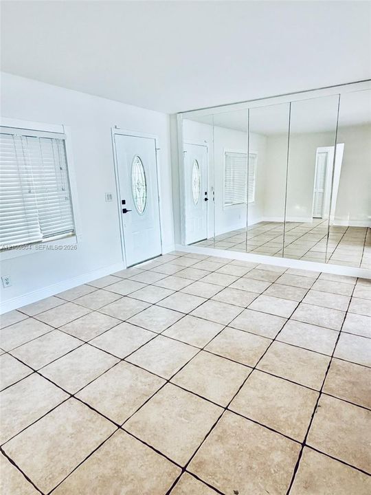 En Venta: $650,000 (3 camas, 2 baños, 1658 Pies cuadrados)