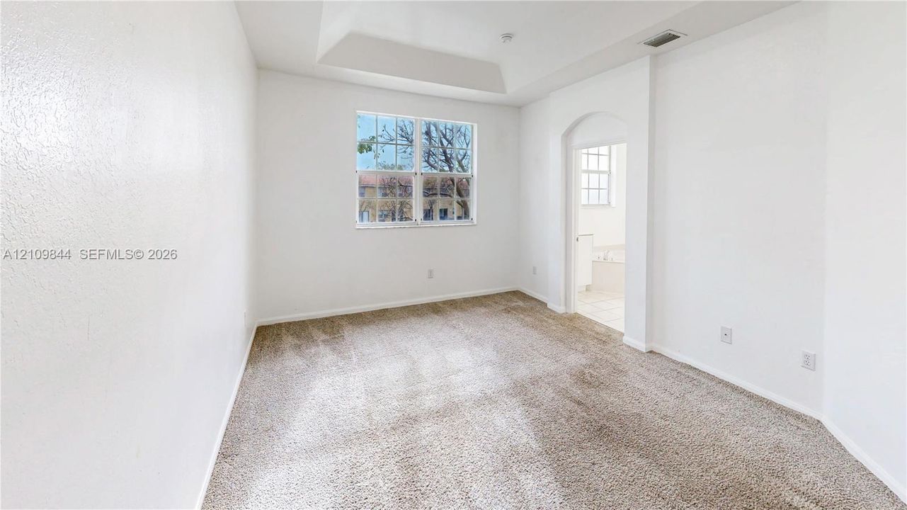 На продажу: $319,900 (4 спален, 3 ванн, 1592 Квадратных фут)