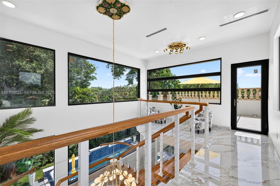 For Sale: $2,999,000 (4 beds, 4 baths, 3727 Square Feet)