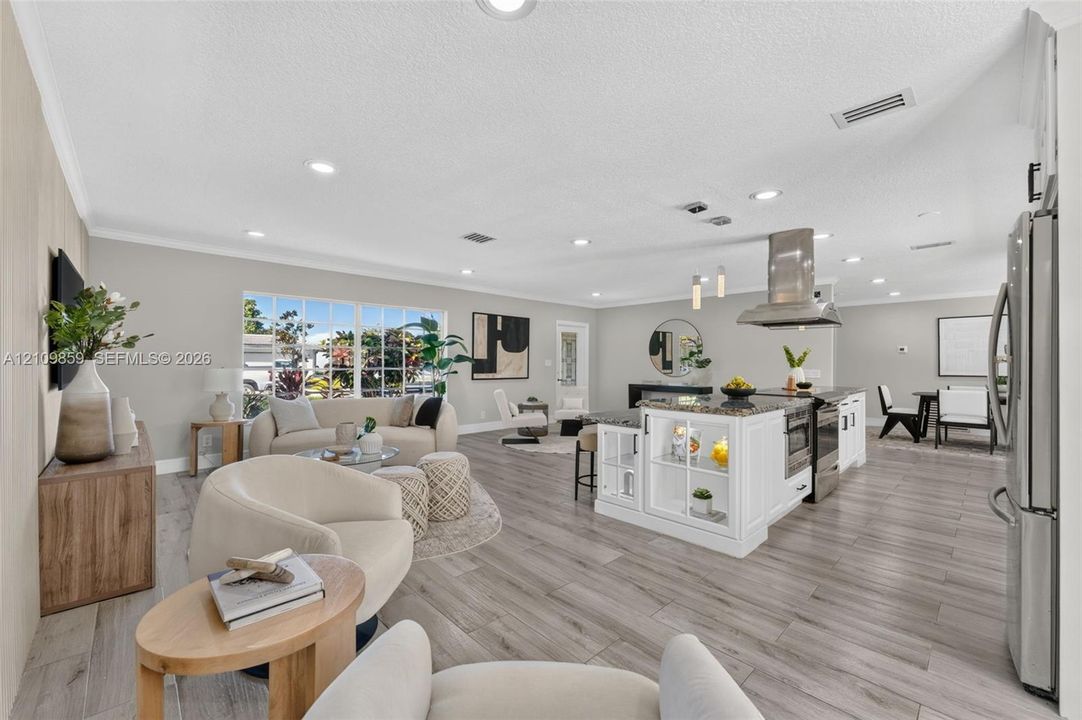 En Venta: $795,000 (4 camas, 3 baños, 1990 Pies cuadrados)