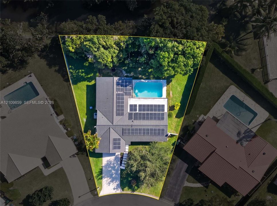 En Venta: $795,000 (4 camas, 3 baños, 1990 Pies cuadrados)