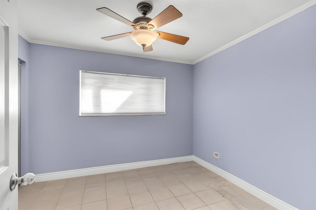 30-web-or-mls-7000NW49th-22 furniture re
