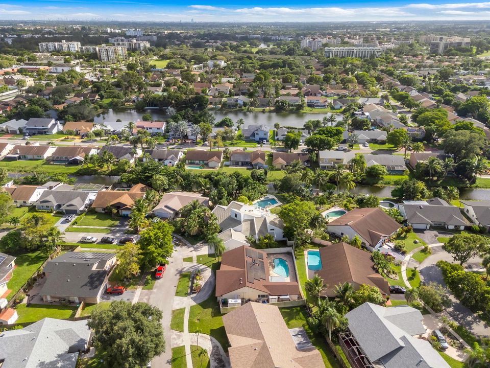 42-web-or-mls-7000NW49th-33