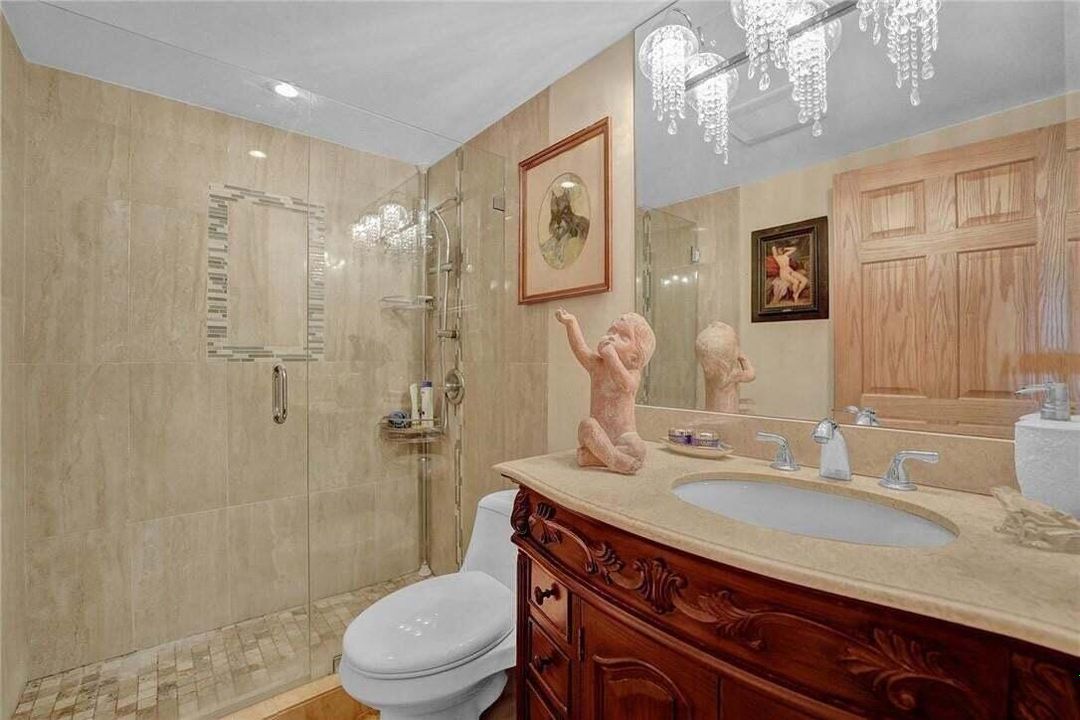 primary bathroom 3031 guildford