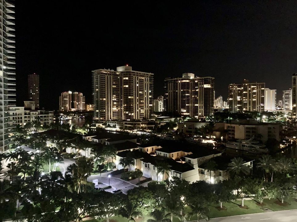 NIGHT VIEW