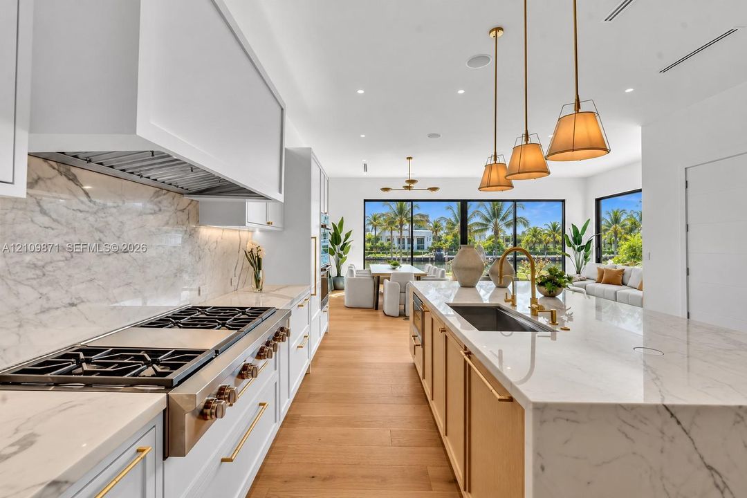 For Sale: $5,900,000 (5 beds, 4 baths, 0 Square Feet)
