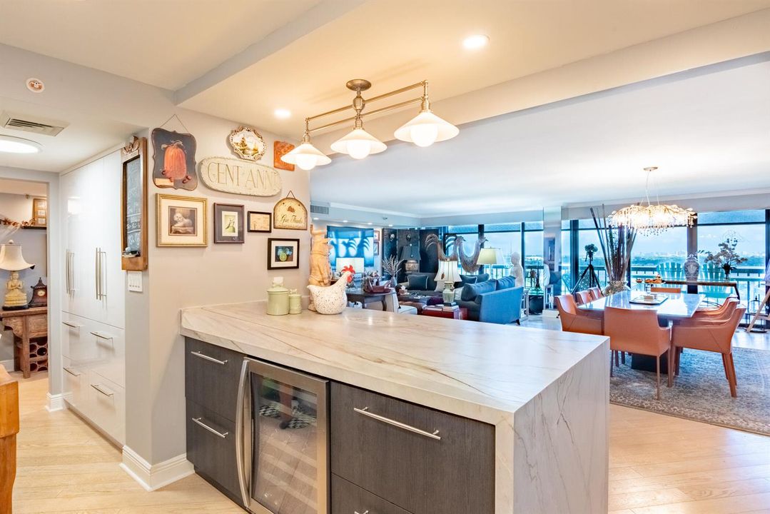 2480 Presidential Way 1804-026