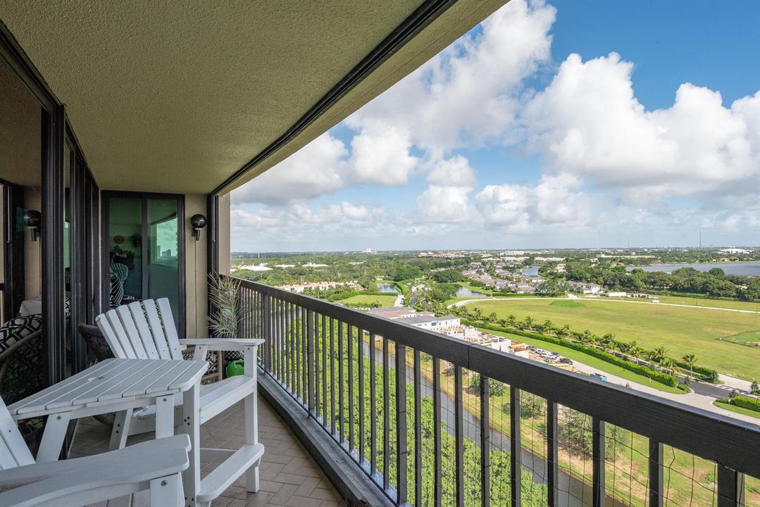 2480 Presidential Way 1804-036 (1)