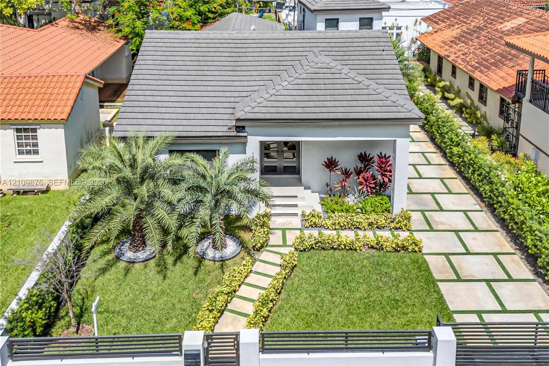 For Sale: $1,790,000 (5 beds, 4 baths, 2232 Square Feet)