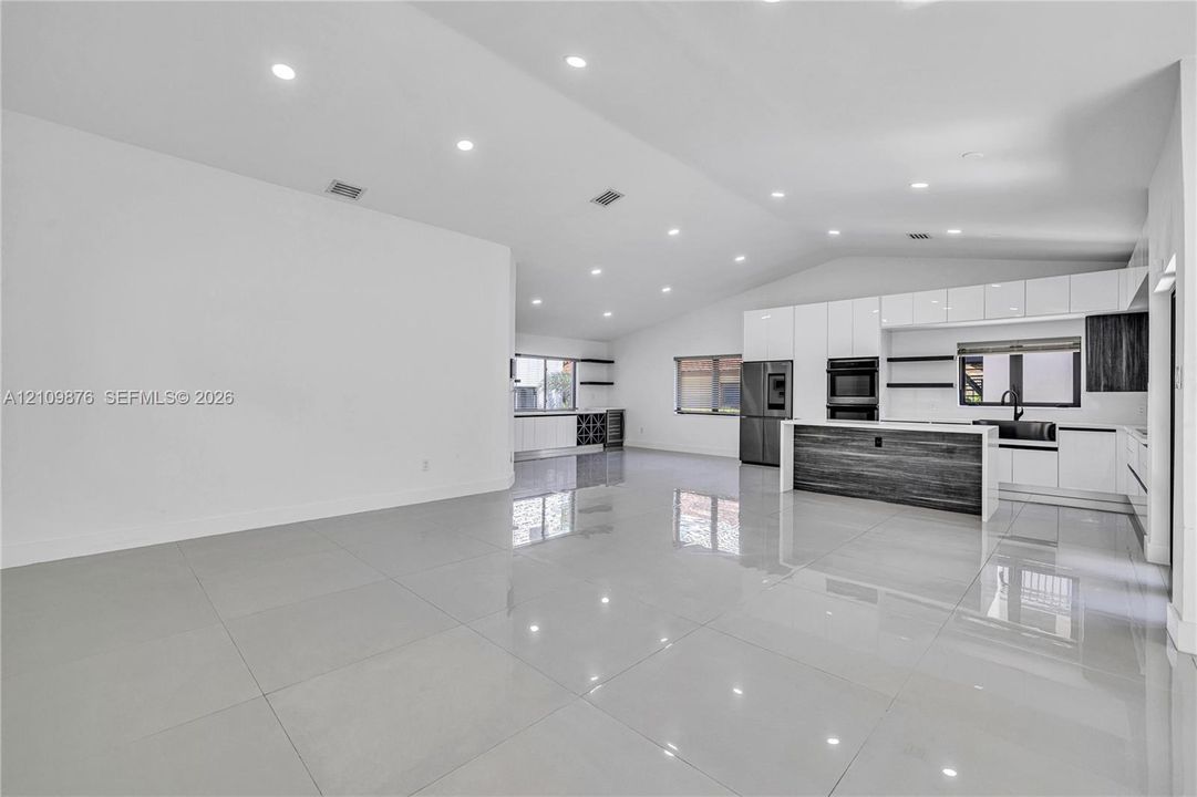 For Sale: $1,790,000 (5 beds, 4 baths, 2232 Square Feet)