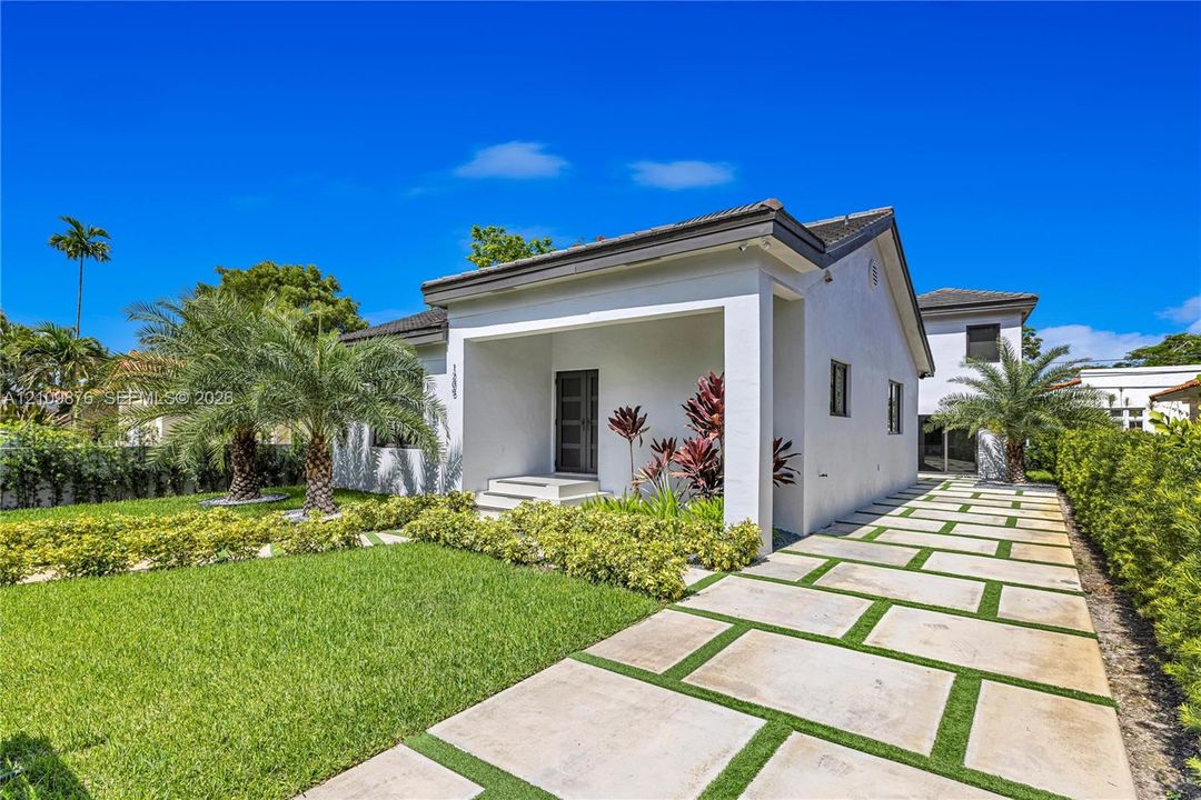 For Sale: $1,790,000 (5 beds, 4 baths, 2232 Square Feet)
