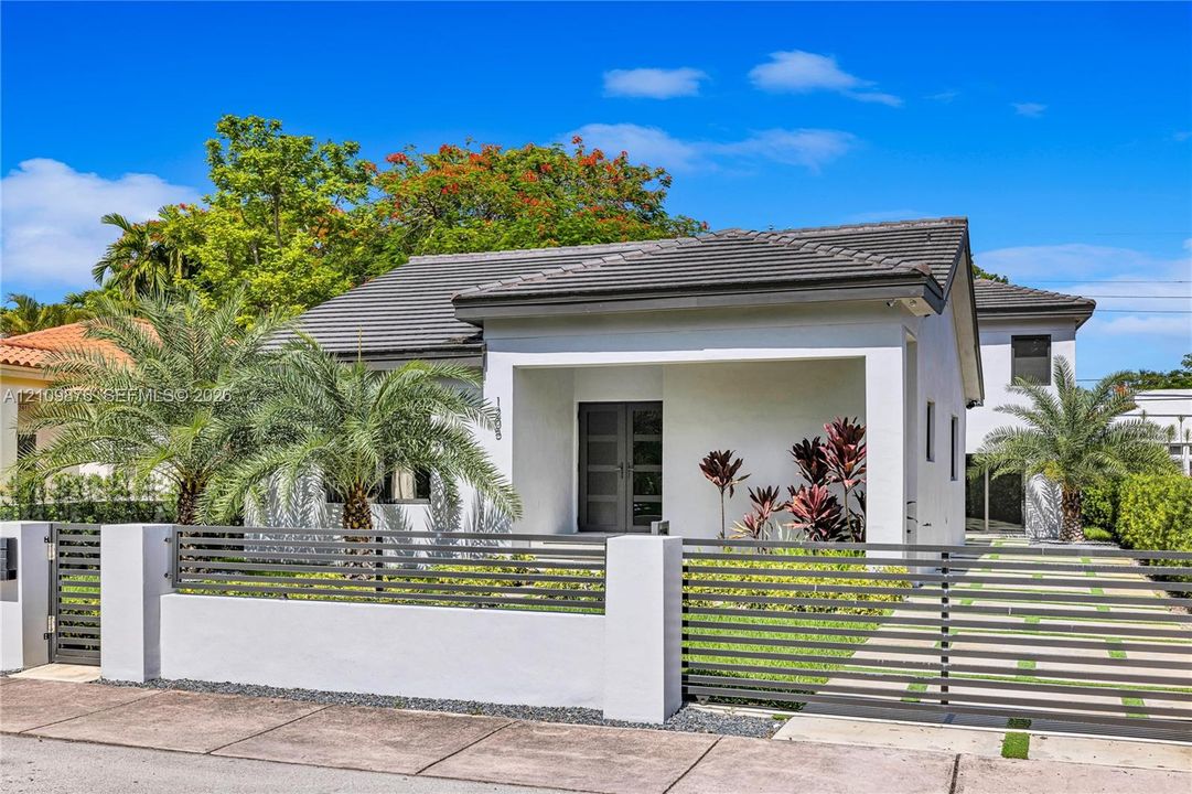 For Sale: $1,790,000 (5 beds, 4 baths, 2232 Square Feet)