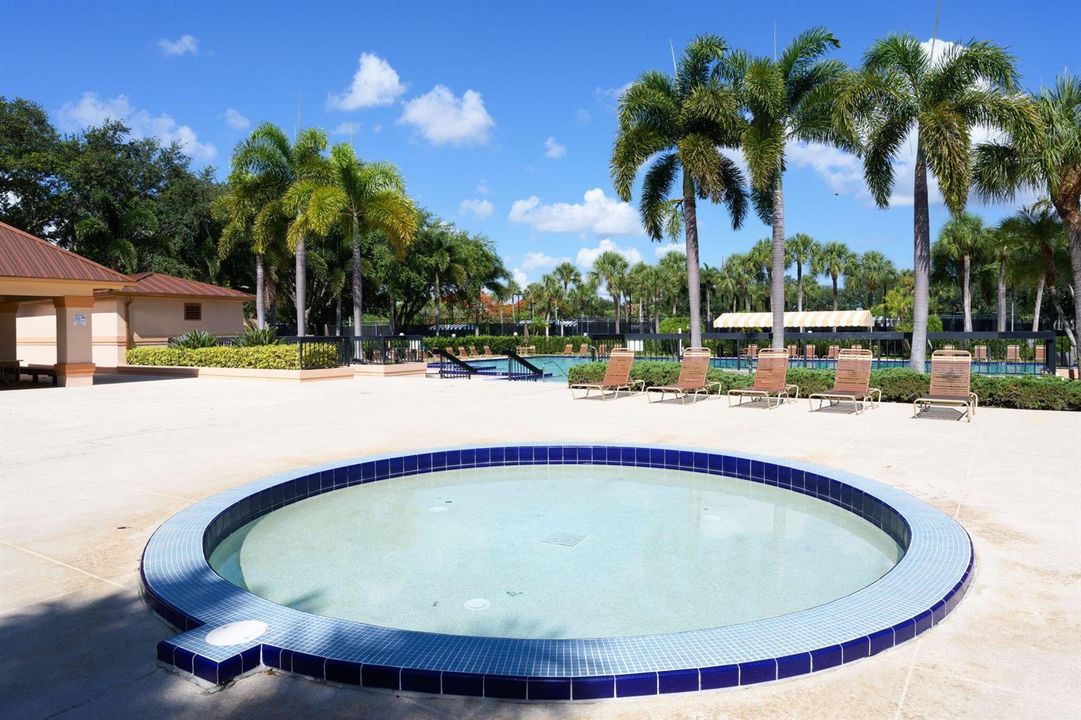 Plunge pool