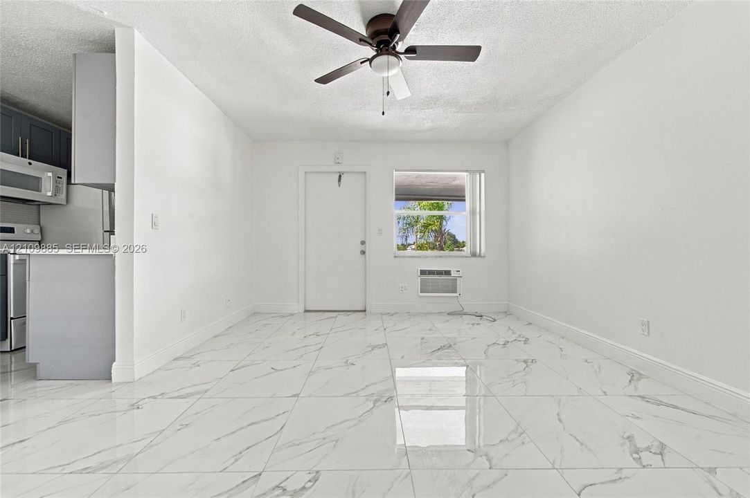For Rent: $1,550 (1 beds, 1 baths, 0 Square Feet)
