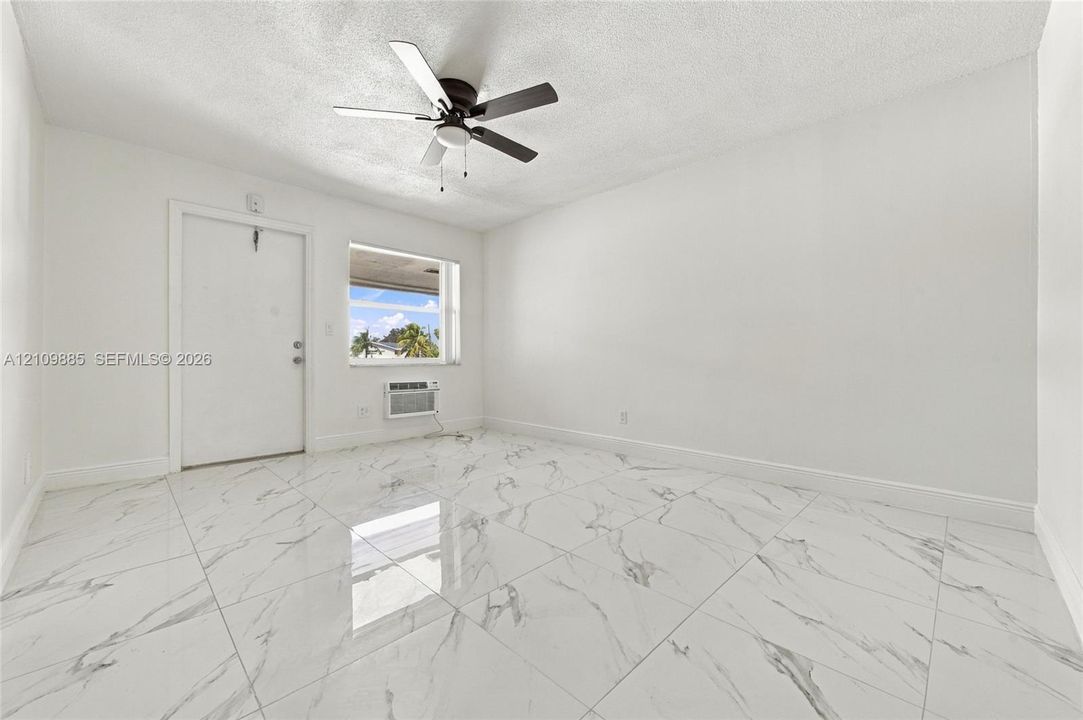 For Rent: $1,550 (1 beds, 1 baths, 0 Square Feet)