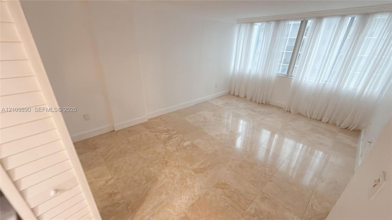 В аренду: $2,700 (1 спален, 1 ванн, 718 Квадратных фут)