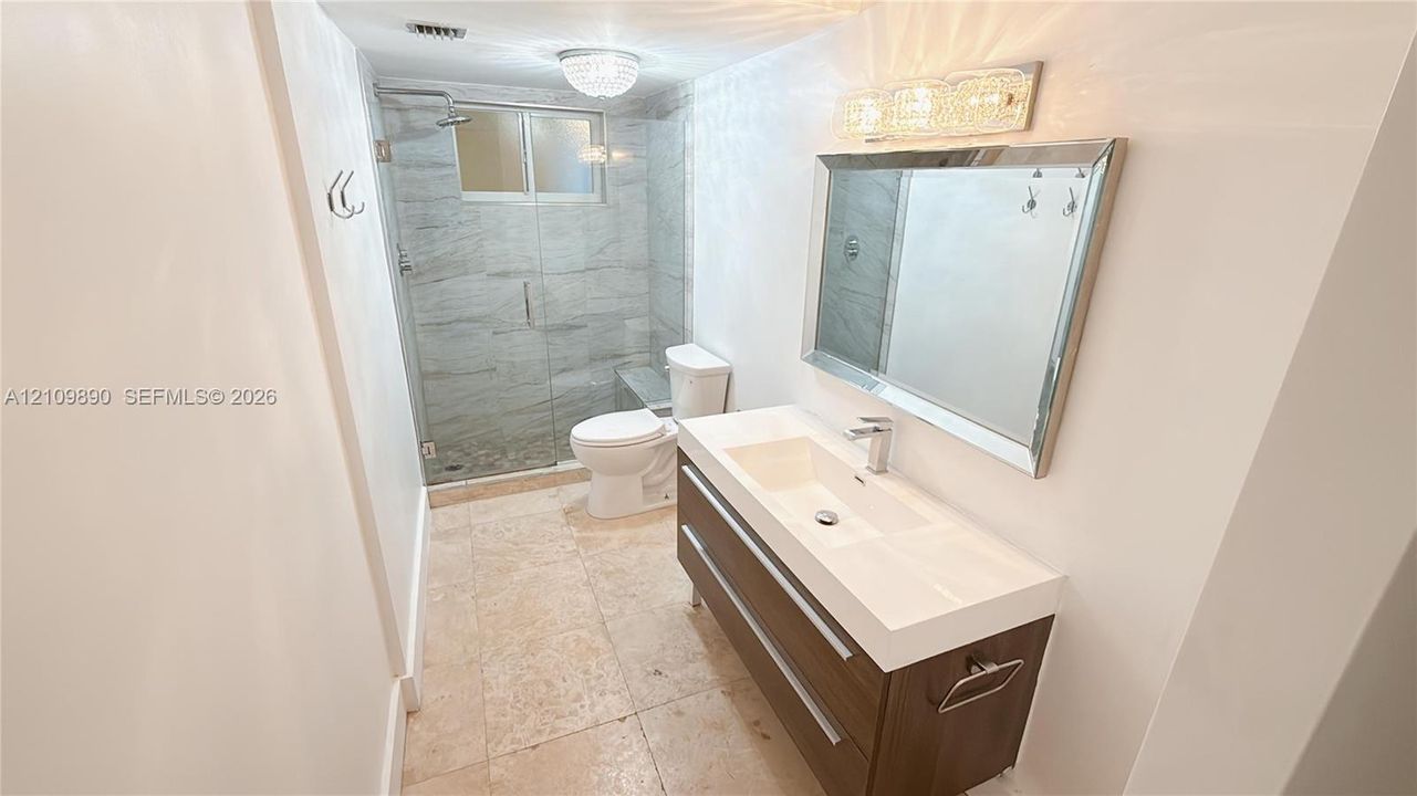 В аренду: $2,700 (1 спален, 1 ванн, 718 Квадратных фут)