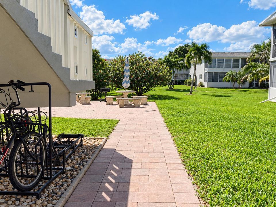Landscape &Courtyard