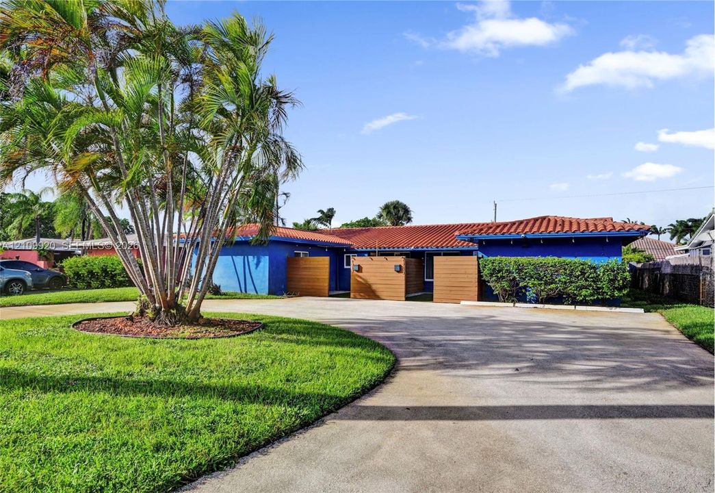 1747 - 1753 NE 45 St. Oakland Park, FL 33334