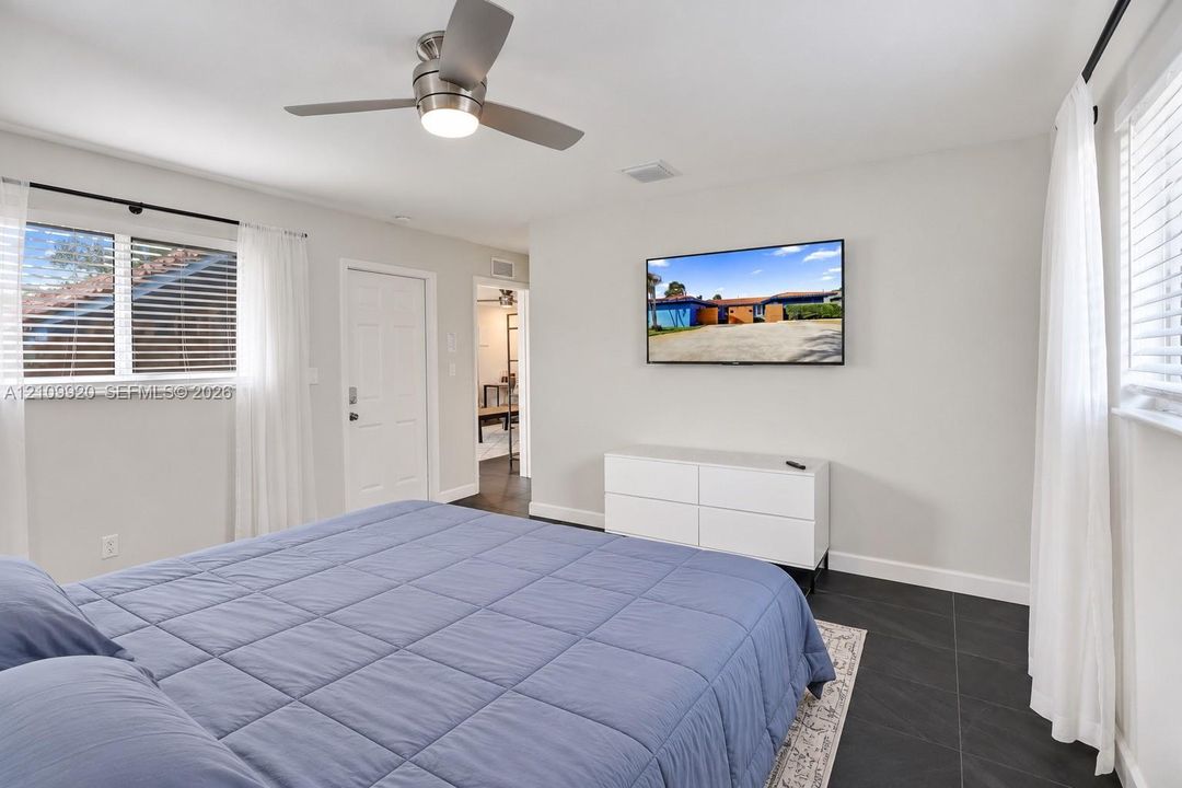 Residence 1753 (Right Side) – Bedroom 1