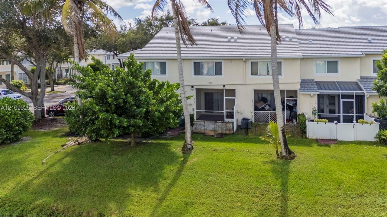 En Renta: $2,750 (2 camas, 2 baños, 1170 Pies cuadrados)
