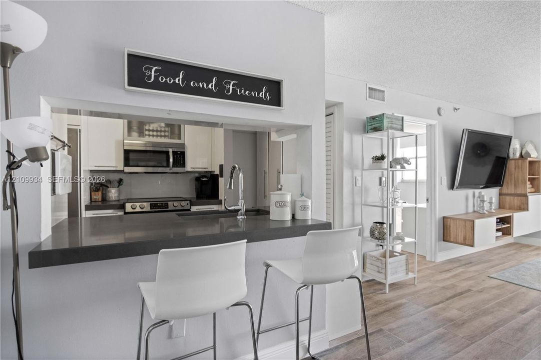 En Venta: $299,900 (1 camas, 1 baños, 610 Pies cuadrados)