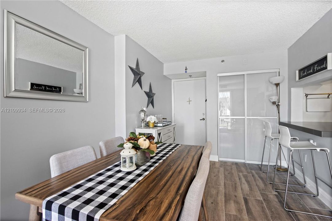 En Venta: $299,900 (1 camas, 1 baños, 610 Pies cuadrados)