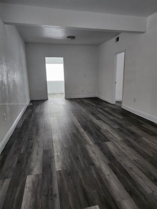 В аренду: $3,300 (4 спален, 2 ванн, 1466 Квадратных фут)