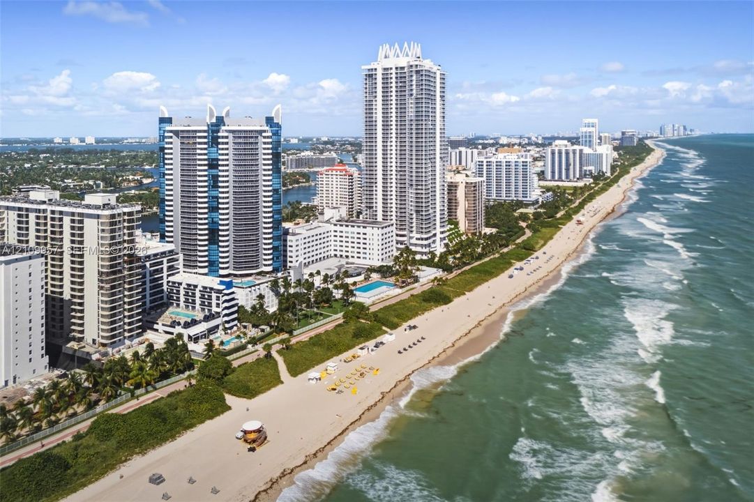 В аренду: $6,950 (2 спален, 2 ванн, 1250 Квадратных фут)