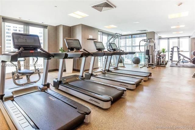 For Sale: $510,000 (1 beds, 1 baths, 704 Square Feet)