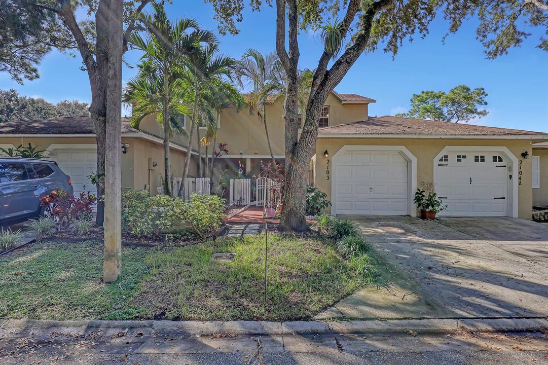 2103 Maplewood (2)