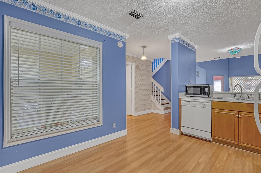 2103 Maplewood (16)