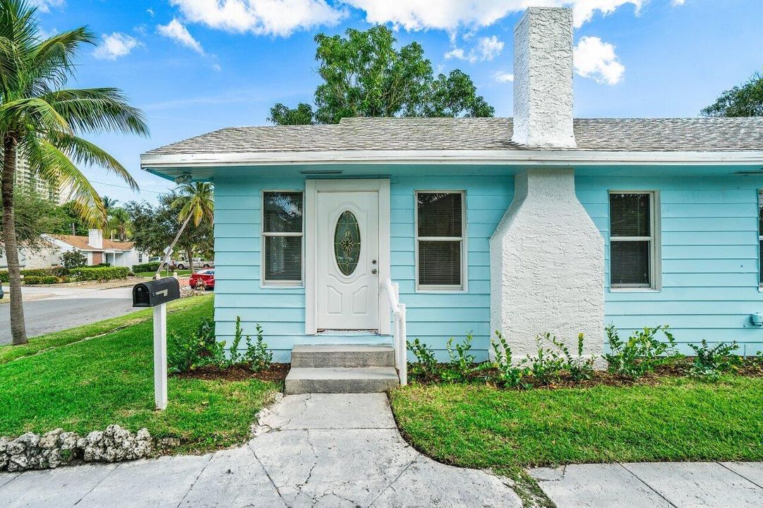 002-42453rdStreet-WestPalmBeach-FL-33407