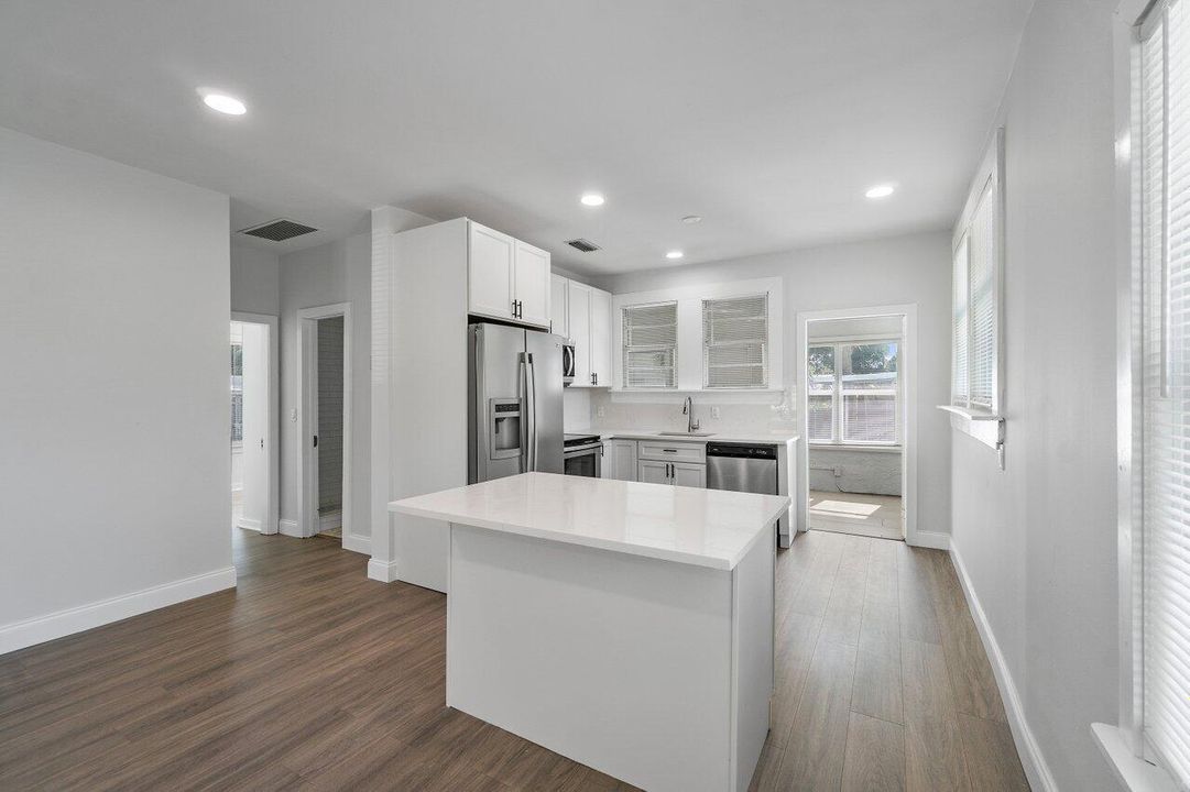 012-42453rdStreet-WestPalmBeach-FL-33407