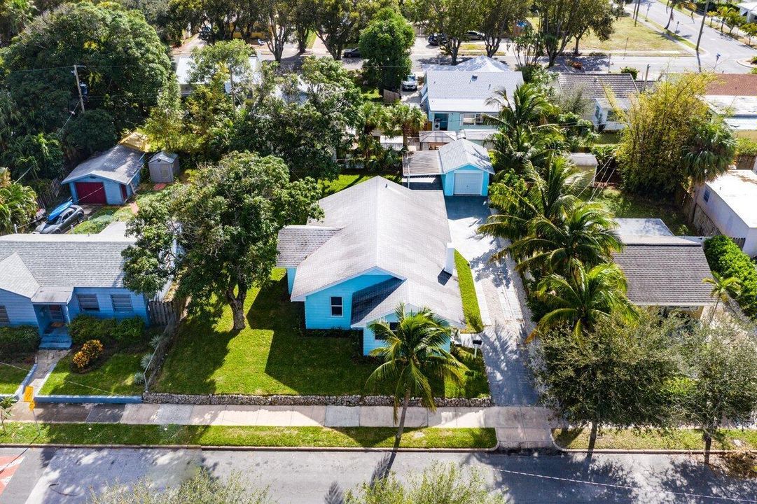 027-42453rdStreet-WestPalmBeach-FL-33407