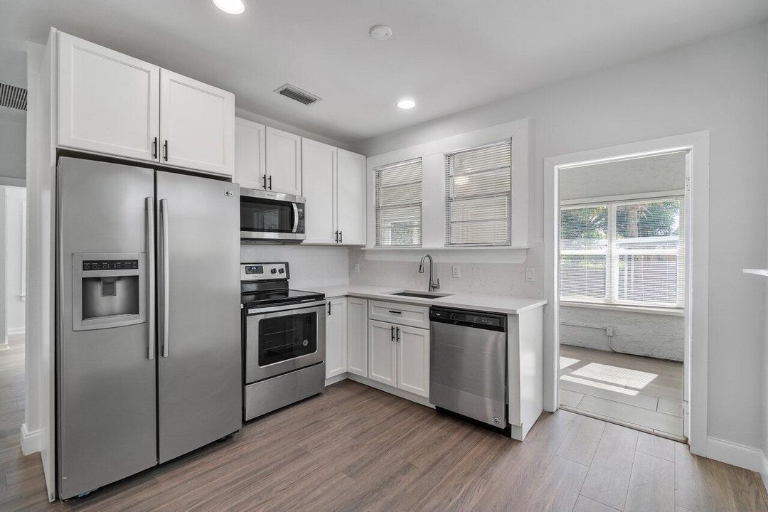 013-42453rdStreet-WestPalmBeach-FL-33407
