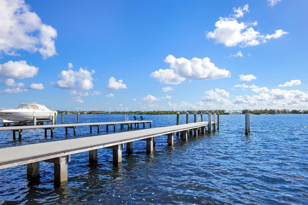 Dock