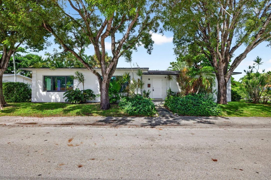 2-web-or-mls-699A2140