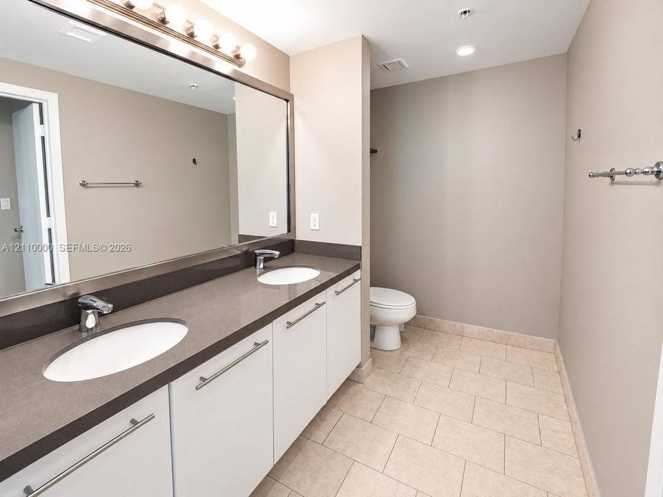 En Venta: $615,000 (2 camas, 2 baños, 1172 Pies cuadrados)