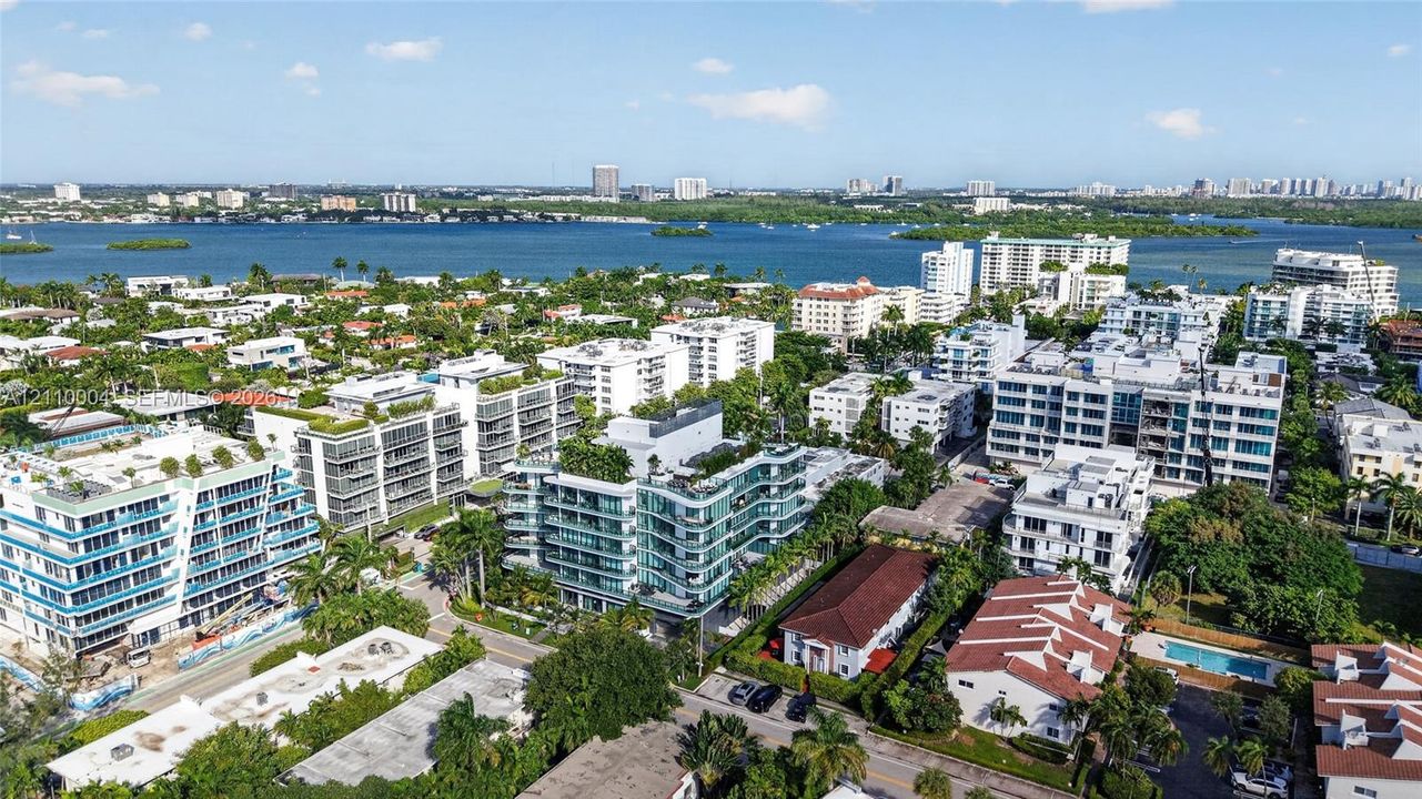 En Venta: $1,350,000 (2 camas, 2 baños, 1366 Pies cuadrados)