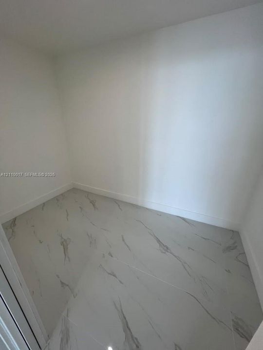 В аренду: $10,500 (3 спален, 3 ванн, 1759 Квадратных фут)
