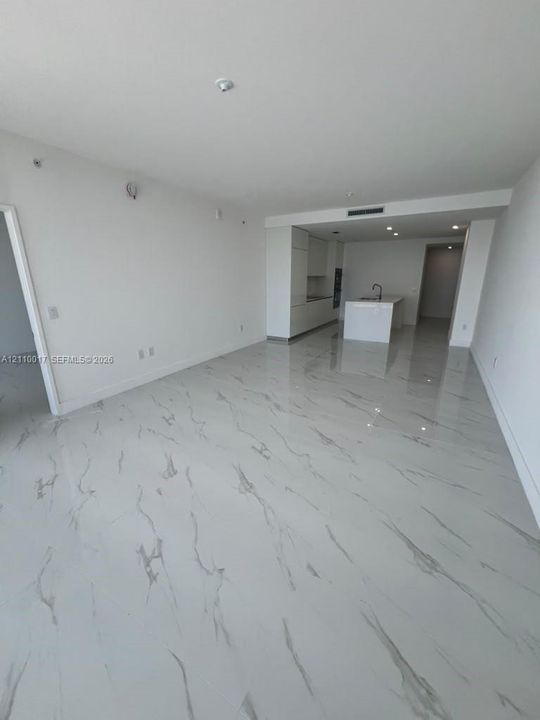 В аренду: $10,500 (3 спален, 3 ванн, 1759 Квадратных фут)