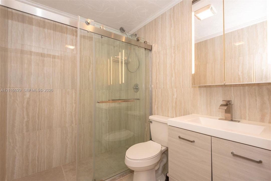 В аренду: $2,600 (3 спален, 2 ванн, 1418 Квадратных фут)