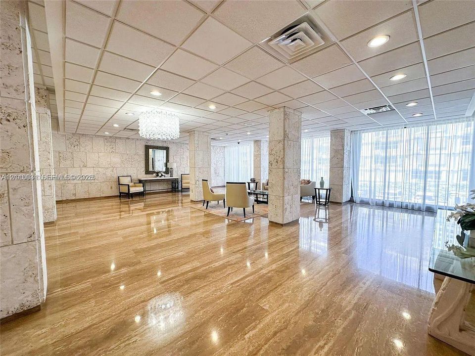 На продажу: $385,000 (1 спален, 1 ванн, 870 Квадратных фут)