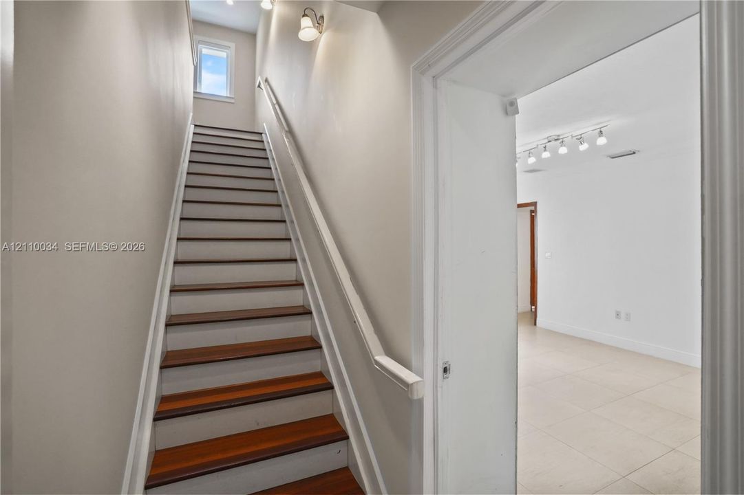 En Renta: $18,000 (7 camas, 6 baños, 5212 Pies cuadrados)