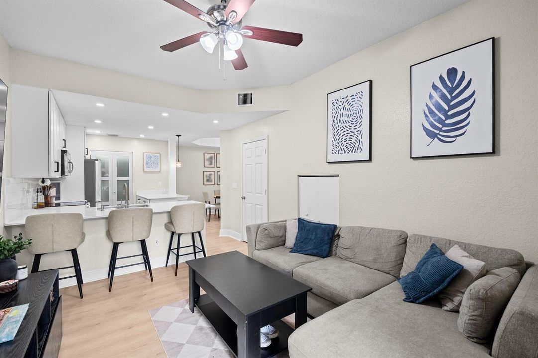 26-web-or-mls-A7408942