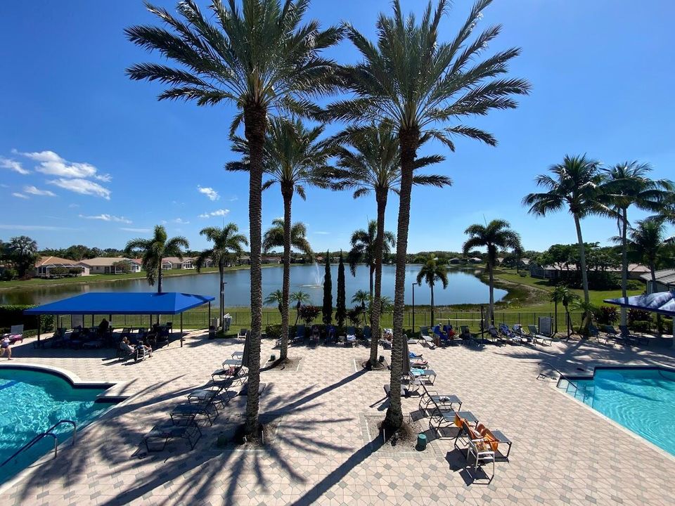 grand.poollake